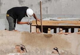 Brasil cria 280,6 mil postos de trabalho formal em maio
