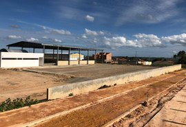 Prefeitura de Arapiraca comunica que construção da praça da juventude continua