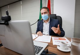 Estado sanciona programa que dará computadores e internet a servidores da Educação