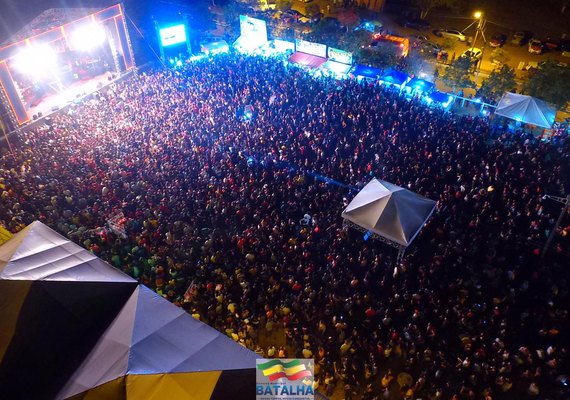 Bandas agitam a 37ª Expo Bacia Leiteira