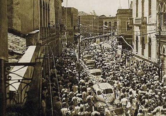 IA recria carnaval no centro de Maceió