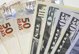 Dólar comercial começa o dia em queda de  0,51% e é vendido a R$ 5,69