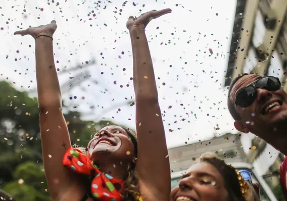 Carnaval aumenta fluxo de turistas  e deve injetar R$ 9 bilhões na economia