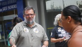 Fleming participa da paralisação nacional dos bancários no Centro de Maceió