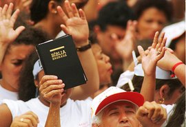 Feriado do Dia do Evangélico: veja o que abre e o que fecha em Alagoas