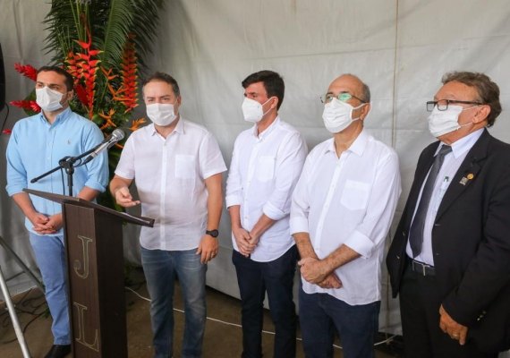 Governo anuncia reconstrução da rodovia que liga Penedo a São Sebastião