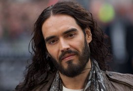 Ator Russell Brand é acusado novamente por agressão sexual