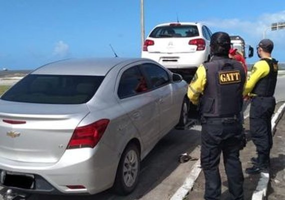 Após fiscalização, veículos clandestinos são autuados e retirados de circulação em Maceió