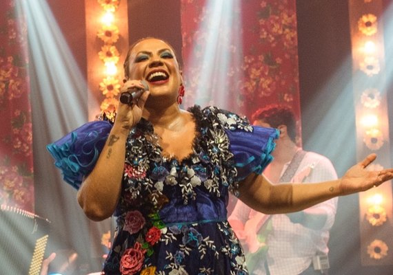 Kel Monalisa fará show na noite de São João em Maceió