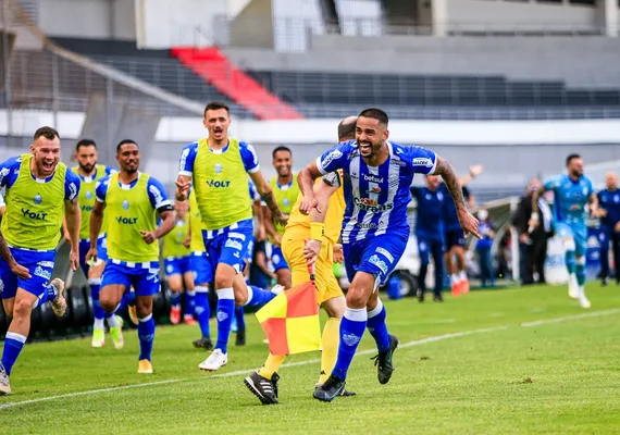 CSA chega perto do acesso com goleada em cima do Brasil de Pelotas