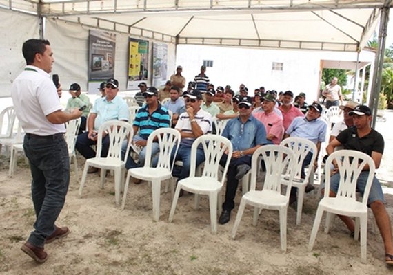 Dia de campo em Pindorama apresenta novas tecnologias para o campo