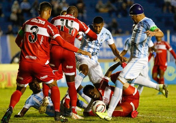 Vitória neste sábado (1) será crucial para CRB terminar 1º turno na parte de cima da tabela