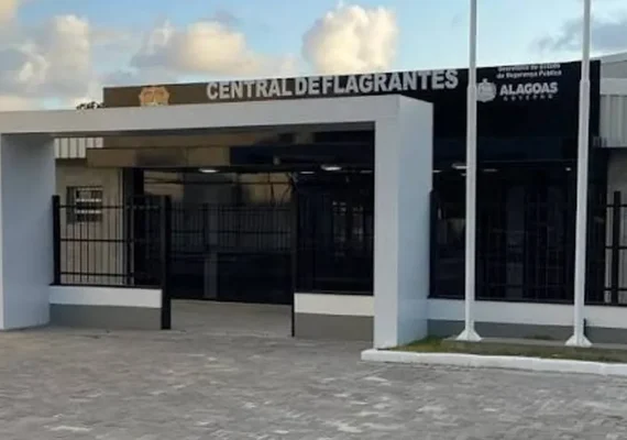 Procurado pela Justiça é preso após monitoramento em jogo do CRB