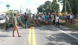 Moradores de Atalaia interditam BR-316 após ficar sem energia a mais de 24 horas