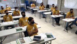 Selecionados do Programa Aprendiz Operacional participam de aula inaugural no Senai