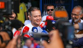 Renan Filho vota em Maceió e diz que está preparado para fazer o melhor governo de sua vida