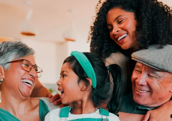 Relatório mostra impacto de instituição financeira cooperativa nas comunidades