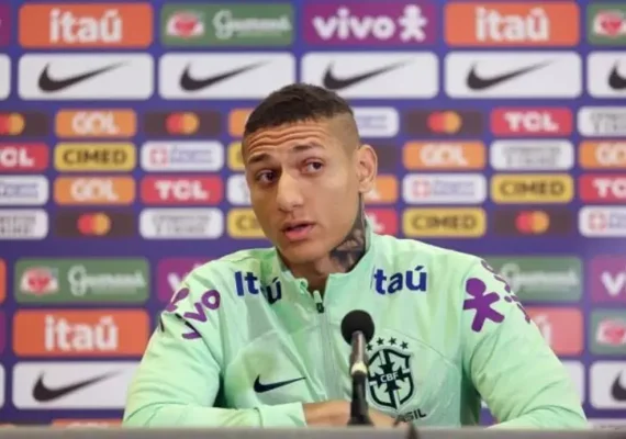 Do fundo do poço à superação: Richarlison revela luta pessoal em retorno na Seleção
