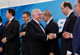 Pesquisa mostra que presidente Temer troca três ministros por mês, em média