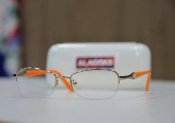 Gratuito: Sesau vai entregar óculos de grau para estudantes na próxima segunda-feira