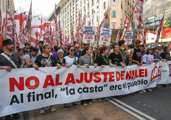 Aéreas brasileiras cancelam voos para Argentina no dia 24 por greve
