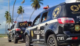 Celular furtado em shopping é recuperado após ser enterrado na praia de Jatiúca