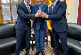 Reviravolta: irmão de JHC entra na disputa de federal e João Caldas deve “desistir”