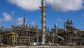 Lula sanciona lei que reduz tributos para indústria química