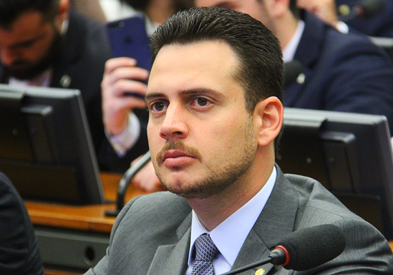 Apenas um deputado alagoano é contra prisão de Silveira