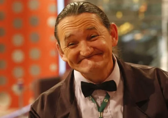 Marquito é internado após acidente de moto em SP