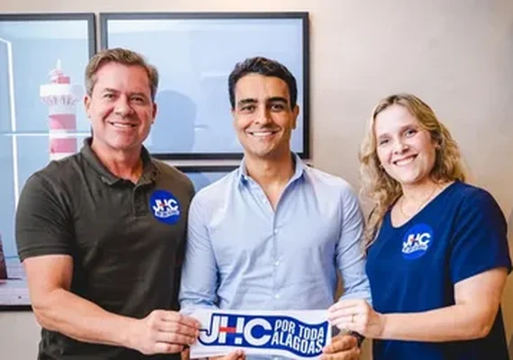 JHC “fura bolha” de Lira e fecha apoio com prefeito e deputado federal