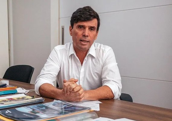 Ex-prefeito é confirmado para assumir secretaria no governo do Estado