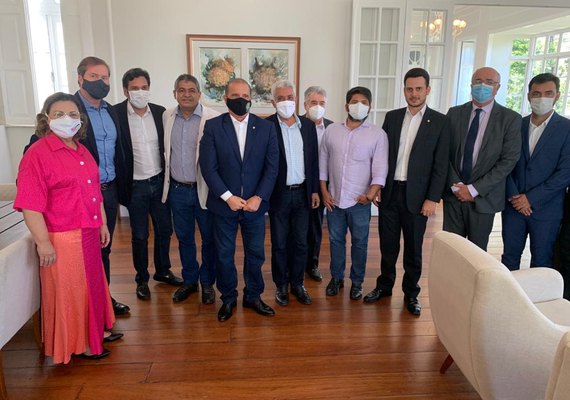Presidente de Pindorama participa de solenidade com ministro da Cidadania em Maceió
