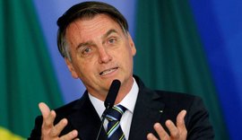 Bolsonaro admite que pode rever nomeação de Eduardo