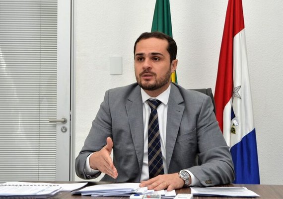 Deputado faz alerta sobre surto de meningite em AL e pede inclusão de vacina no SUS