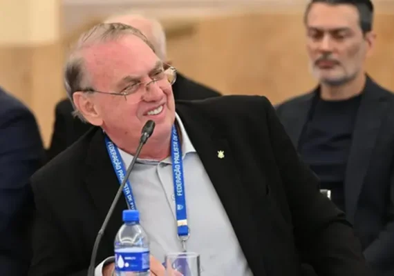 Conselheiros e sócios pedem impeachment de Osmar Stabile no Corinthians