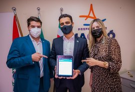 JHC assina decreto que regulamenta a informatização da Prefeitura de Maceió