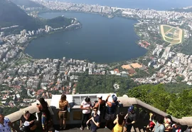 Rio de Janeiro deve receber 2 milhões de turistas estrangeiros no fim de ano