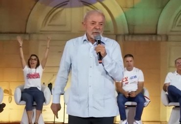 Lula promete acelerar Canal do Sertão e fala em chegar a 80% da obra