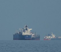 Irã adverte: navios que violarem regras no estreito de Ormuz podem sofrer restrições