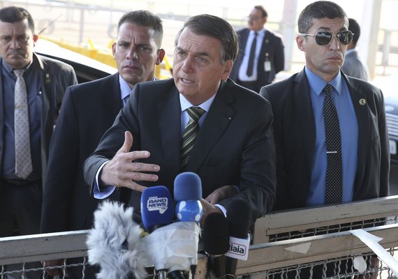 Bolsonaro diz que aumento de queimadas pode ser ação criminosa