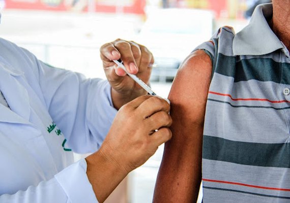 Prefeitura de Maceió antecipa vacinação contra a covid-19 para pessoas com 29 anos