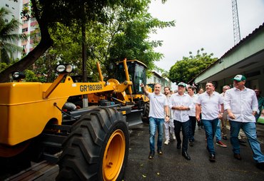 Alagoas recebe máquinas agrícolas para impulsionar produção e infraestrutura