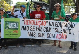 Sinteal realiza protesto e paralisação na rede municipal
