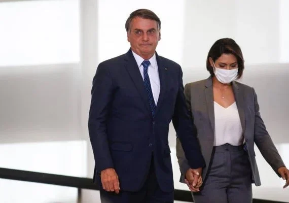 Após exames, Bolsonaro e Michelle testam negativo para Covid-19