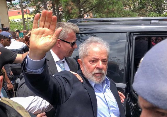 Lula pede acesso a acordo bilionário da Procuradoria com a Petrobras