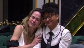 Ana Paula Renault comenta afastamento de Tia Milena e recebe indireta