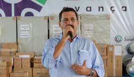 Prefeito de Limoeiro de Anadia anuncia afastamento do cargo; saiba mais