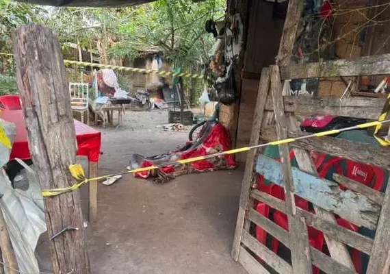 Homens encapuzados matam jovem em Santa Luzia após chegarem de barco