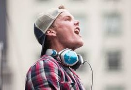 DJ Avicii morre aos 28 anos